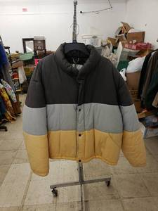 lot 8174 image: Pacific Trail puffer jacket sz XL