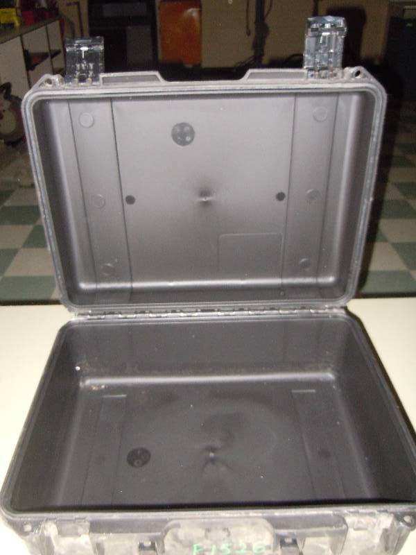 lot 2096 image: Storm Case