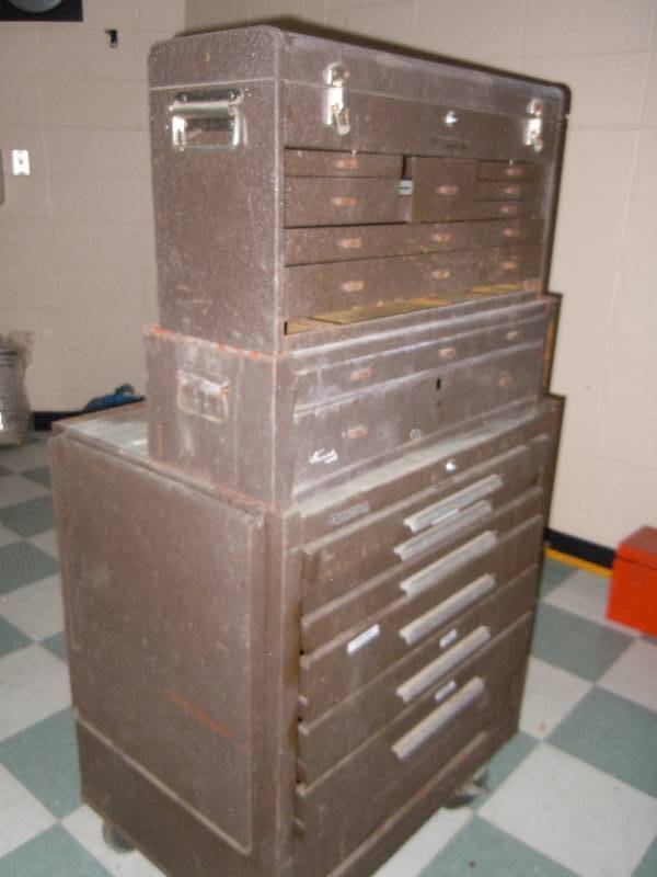 lot 2030 image: Nice Kennedy Rolling 3 Tiered Tool Box