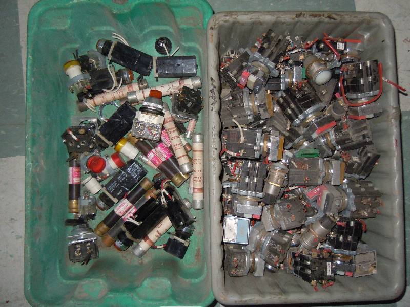 lot 2256 image: Lot of Random Parts
