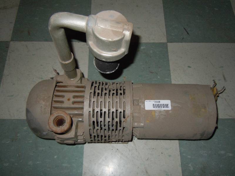 lot 2108 image: Vacuum pump
