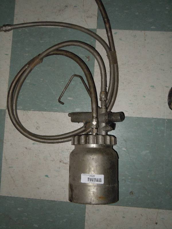 lot 2120 image: Industrial Tool