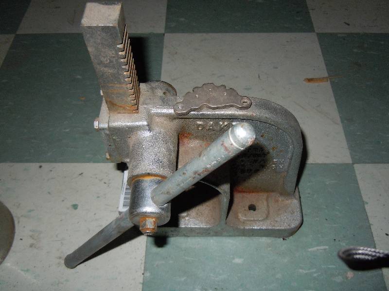 lot 2125 image: Machinist tool