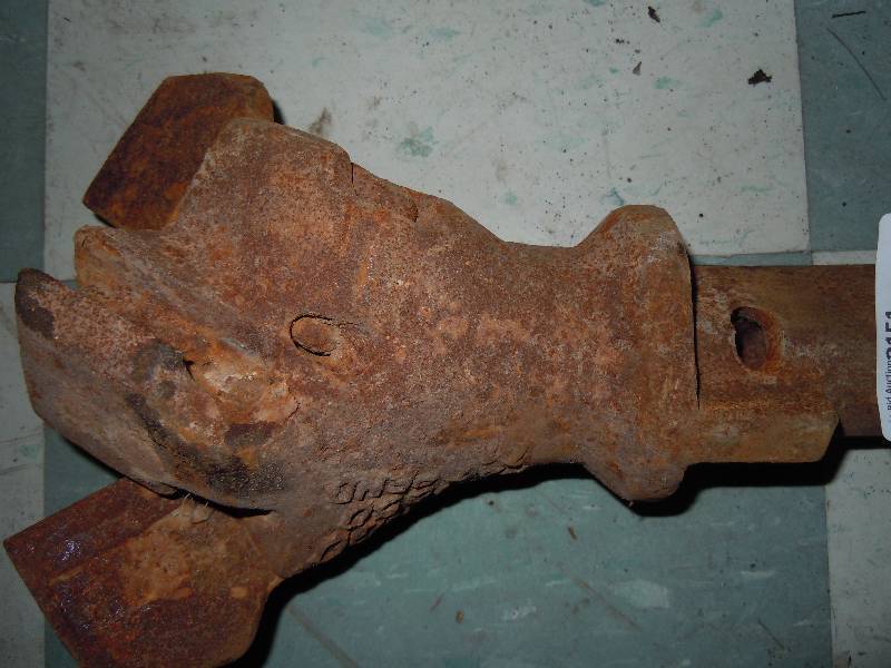 lot 2151 image: Oil drill bit