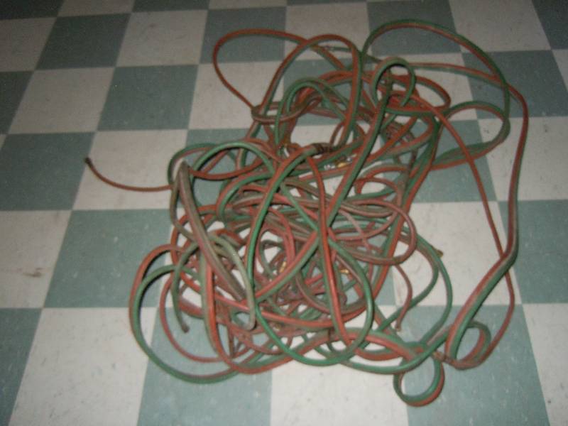 lot 2157 image: Lot of welding hose