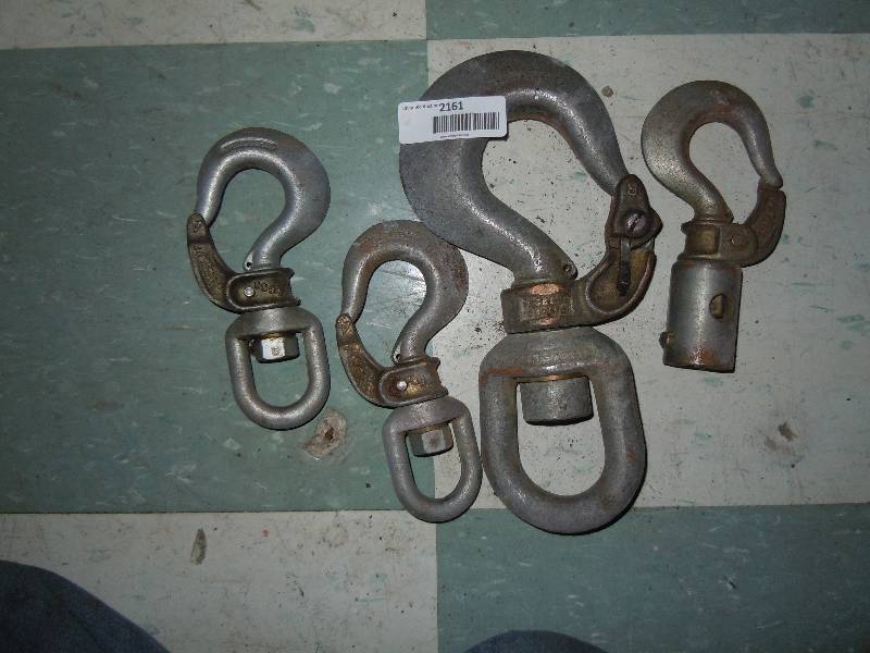 lot 2161 image: Eye Hook Lot