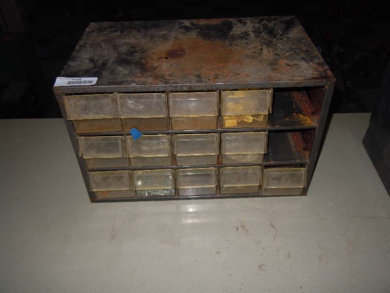 lot 2168 image: Bolt bin