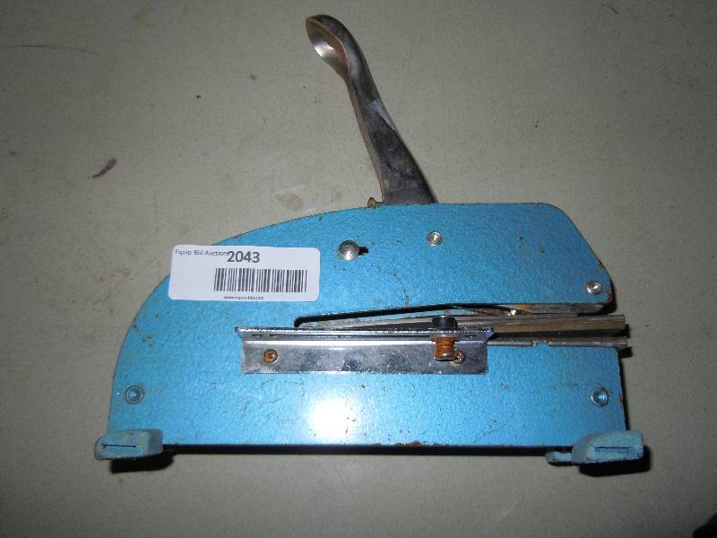 lot 2043 image: Emboss Machine