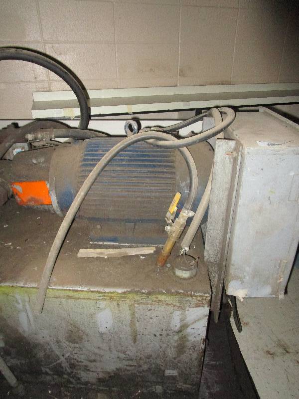 Trash Compactor Motor Hydraulic Unit UnDEr ThE BriDgE Industrial