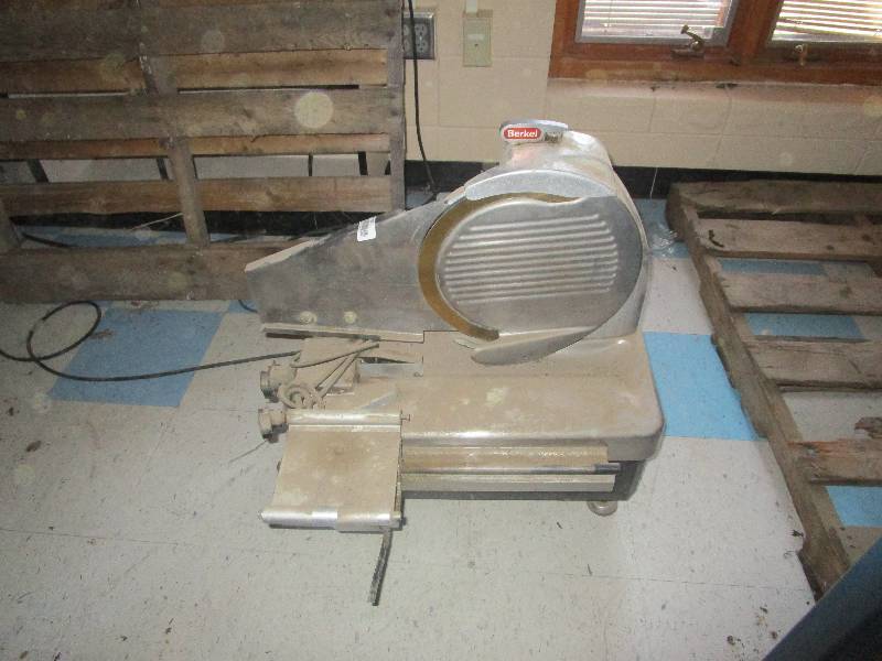 lot 2018 image: Berkel Slicer