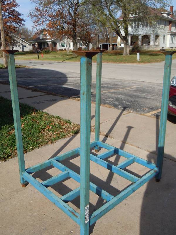 lot 3513 image: Stack Racks Heavy Duty Metal Stand