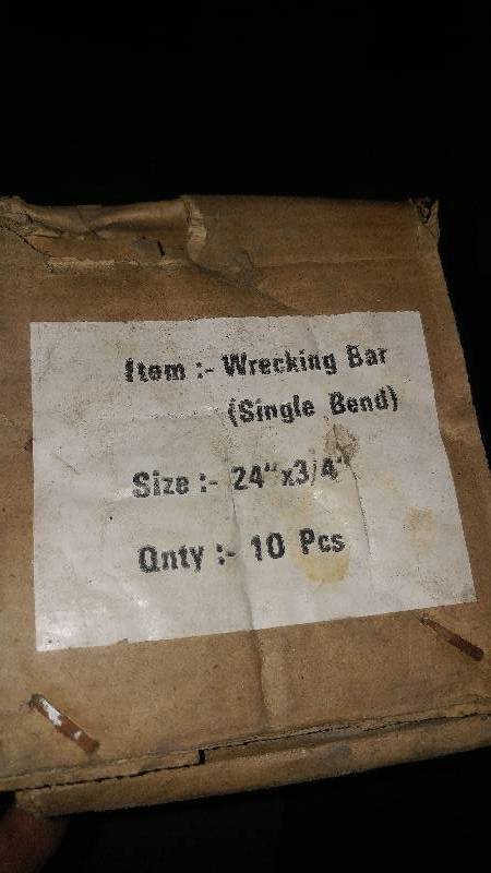 lot 2287 image: Case of Wrecking Bars 24x34 (10)pc