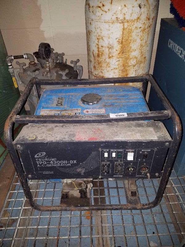 lot 401 image: AC generator