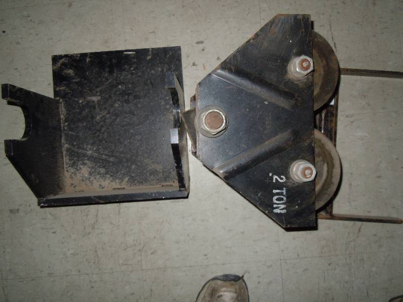 lot 2189 image: BALL BEARING TROLLEY