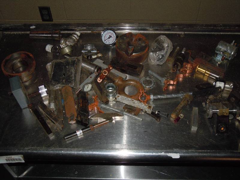 lot 2213 image: Lot of Random Parts