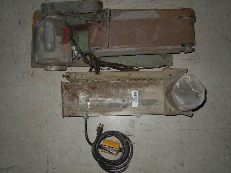 lot 2216 image: Belt Sander