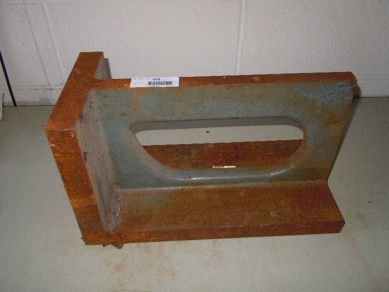 lot 369 image: Lathe Angle Plate