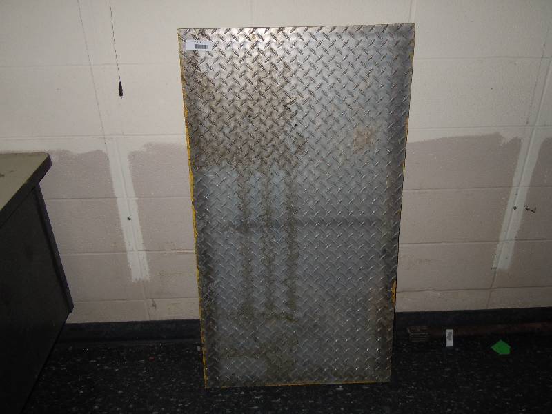 lot 338 image: Diamond plate piece