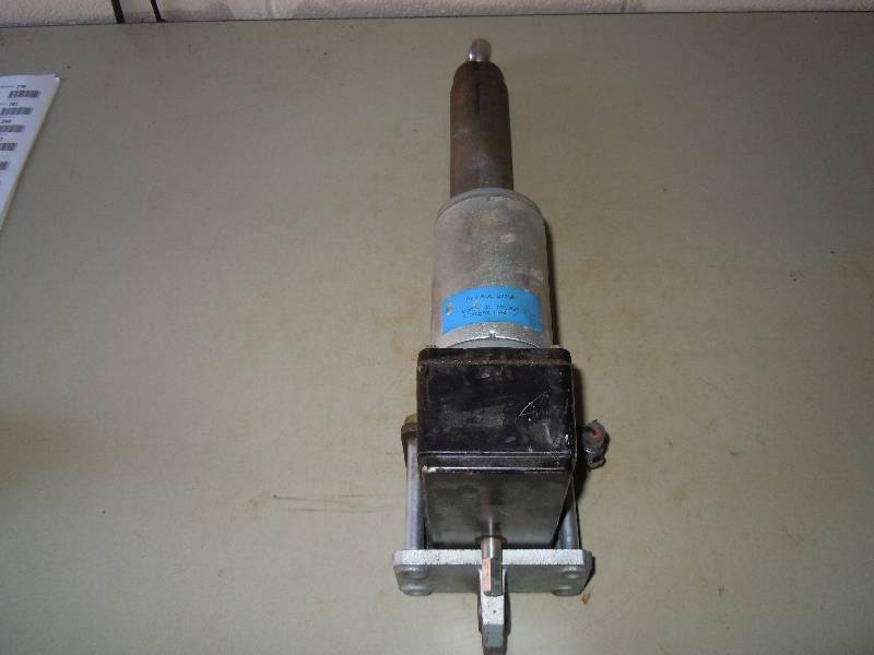 lot 342 image: Linear cylinder