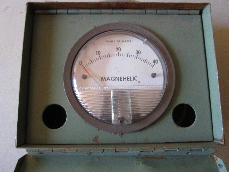 lot 2055 image: Magnahelic