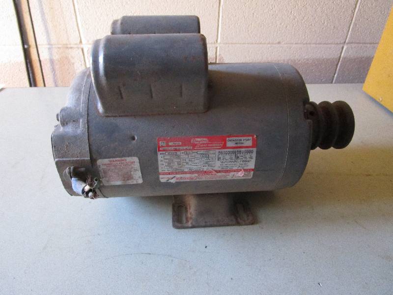 lot 447 image: Dayton capacitor start motor