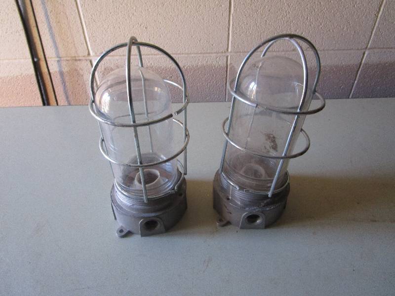 lot 442 image: Lot of explosion proof glass covers