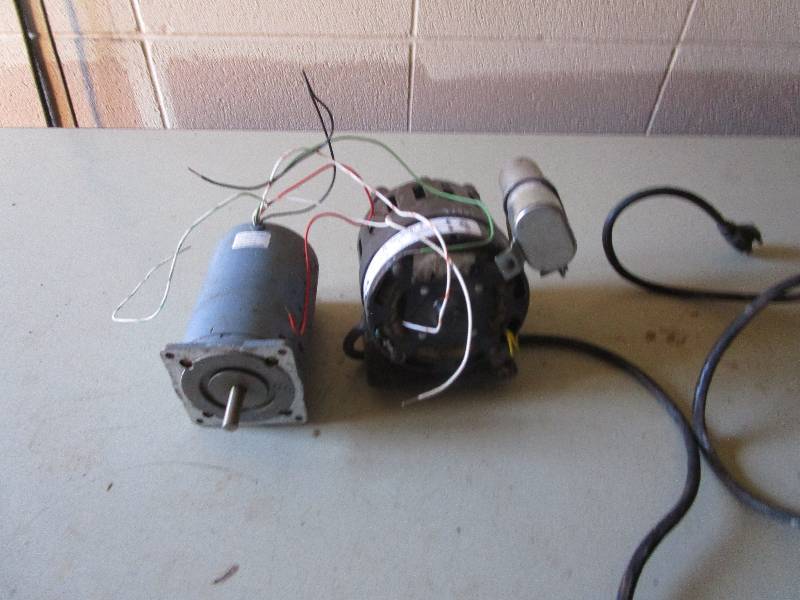 lot 435 image: Pair of motors