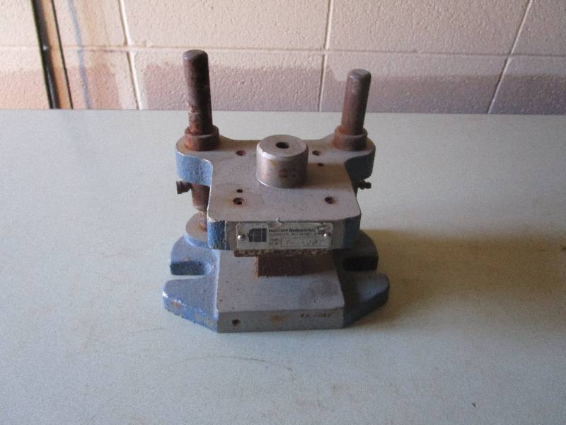 lot 418 image: Machinist Part