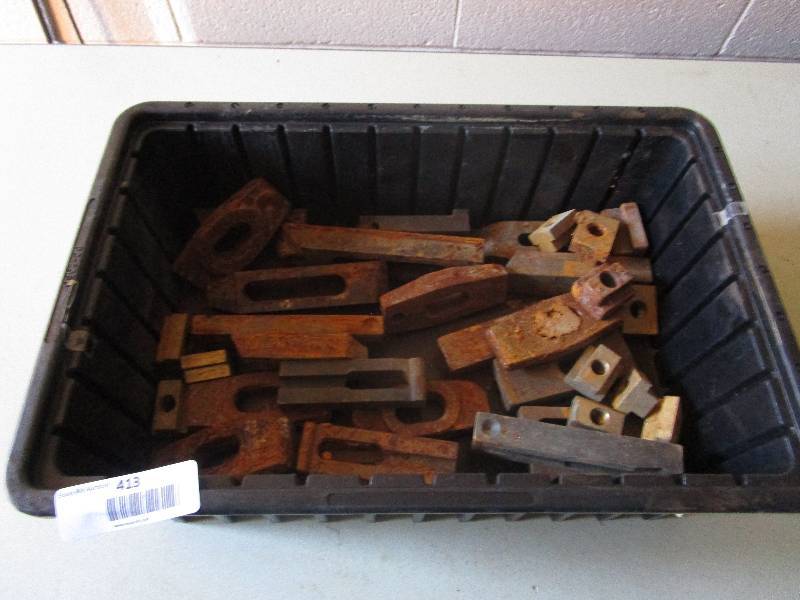 lot 413 image: Lot of Machinist Parts