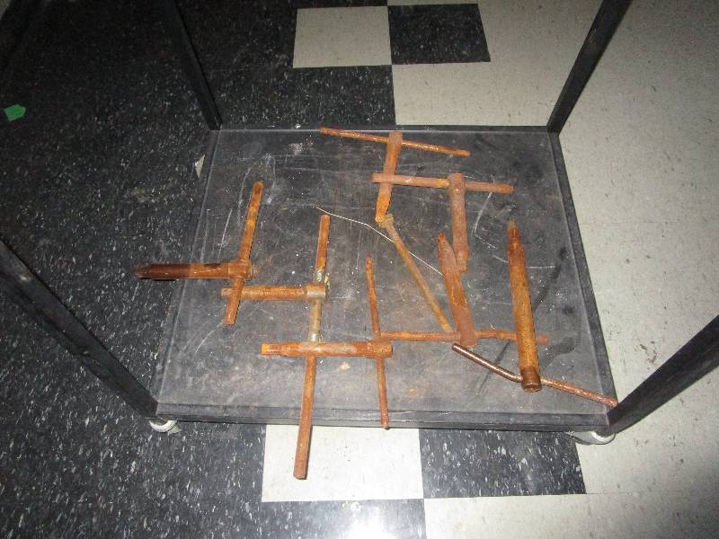 lot 388 image: Random Lot of Tools