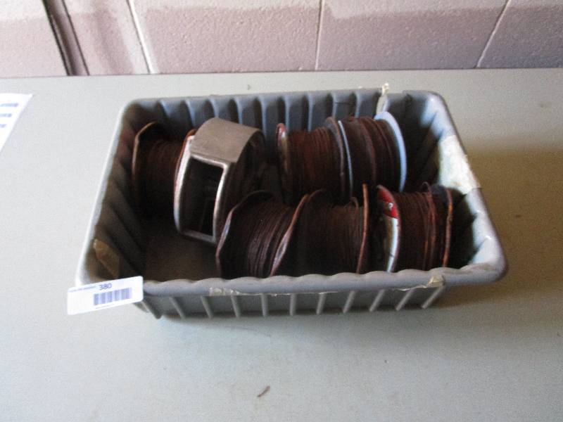 lot 380 image: Lot of sandpaper circles