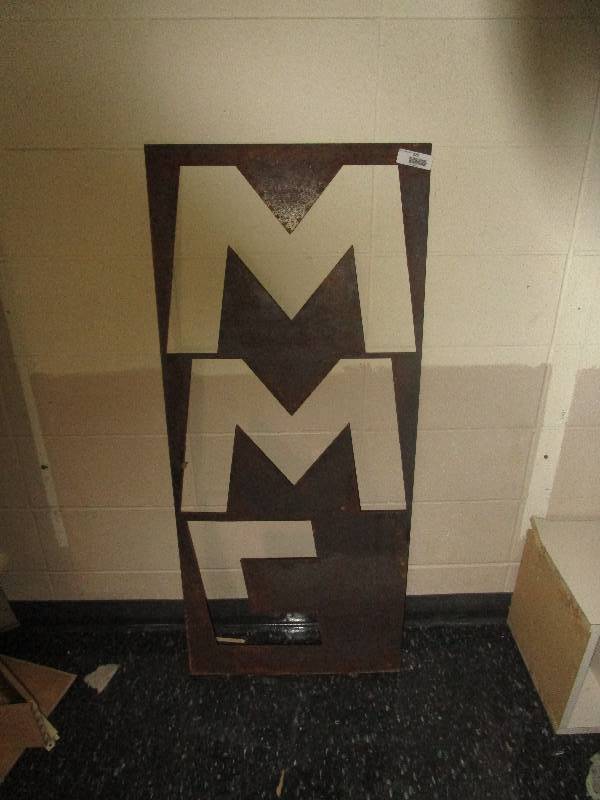 lot 325 image: Industrial Wall Decor