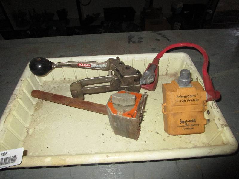 lot 308 image: Lot of Random Items