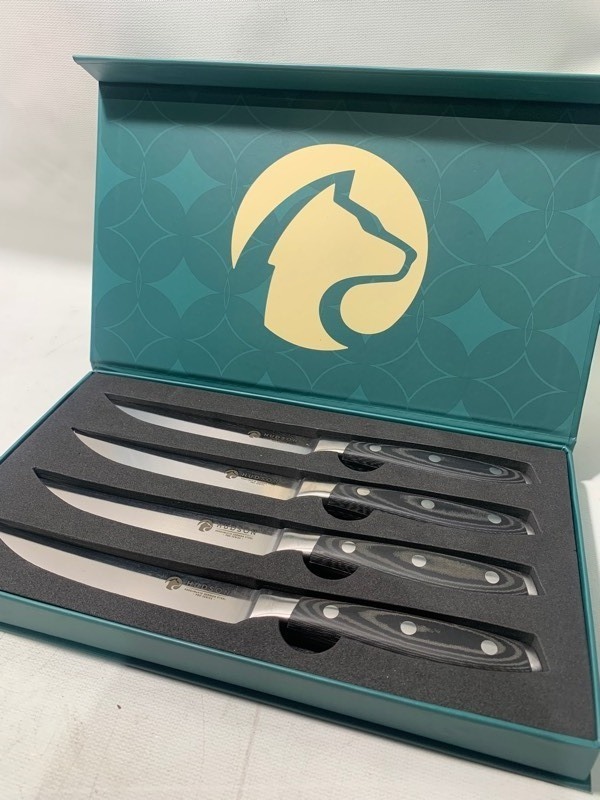 lot 145 image: New Hudson Pro Series 5.5 HC Thyssen-Krupp German Stel Steak Knives