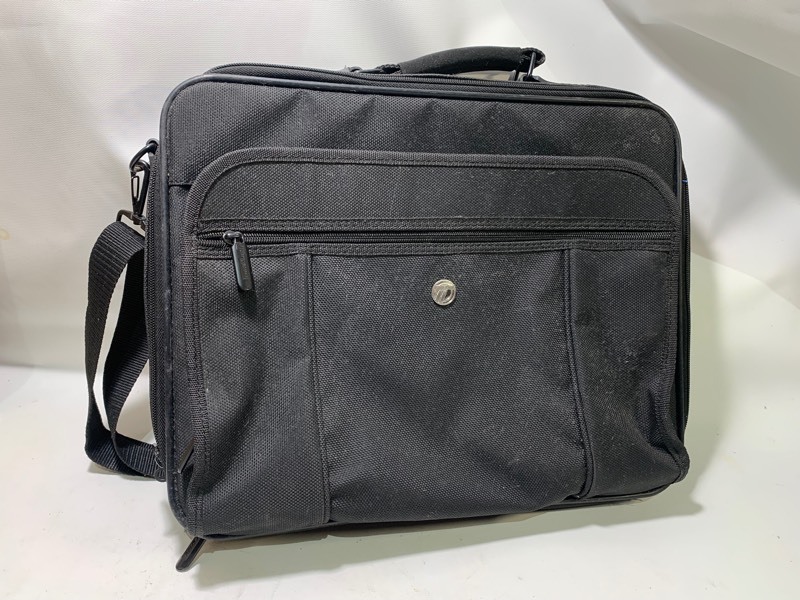 lot 248 image: Black Canvas Travel Laptop Bag Briefcase