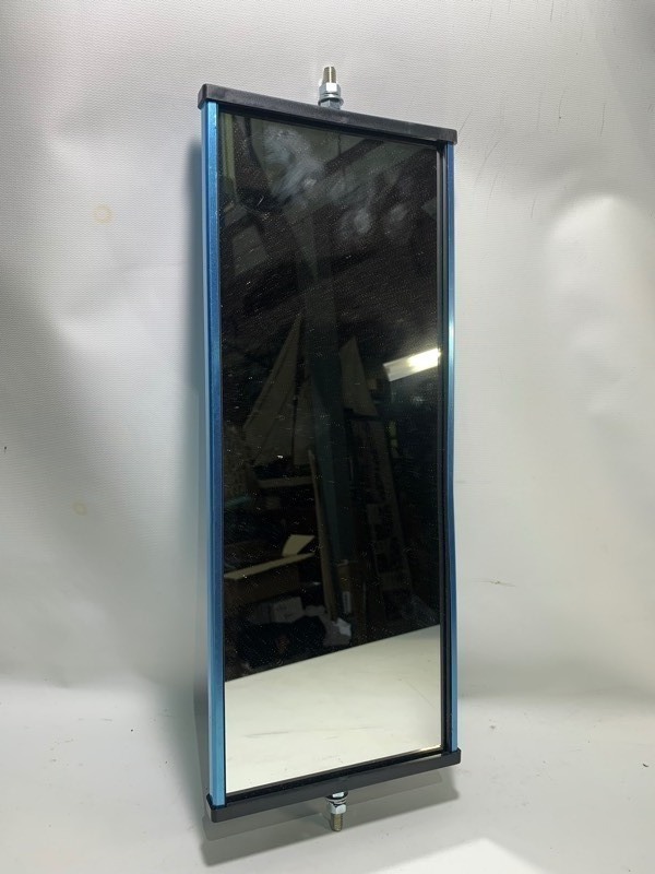 lot 324 image: New 6x16 Truck Mirror