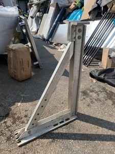 lot 76 image: 1- Heavy Duty Decorative Metal Architectural Piece 20x30