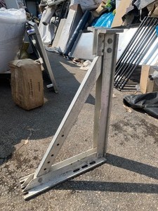 lot 77 image: 1- Heavy Duty Decorative Metal Architectural Piece 20x30