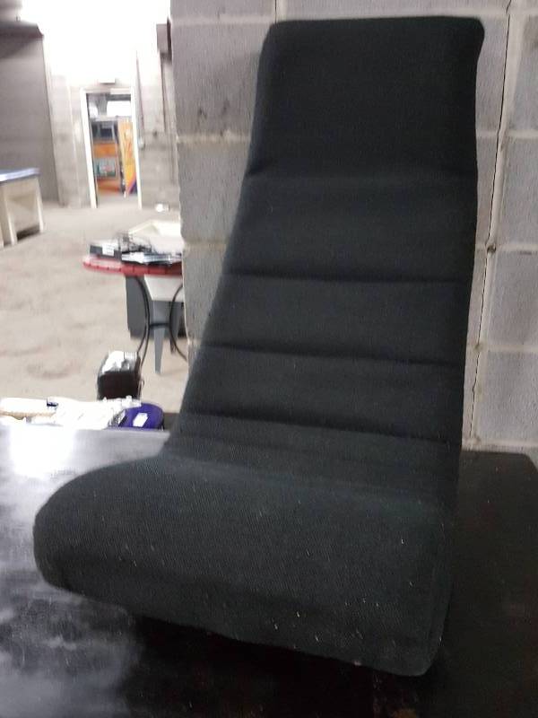 lot 2024 image: Black Tweed Rocker Gaming chair so you can really get into it