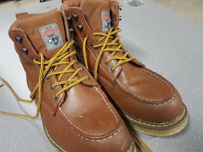 lot 2069 image: Very little use on this Pair Herman Survivors HD leather Work Boots size 10-12.