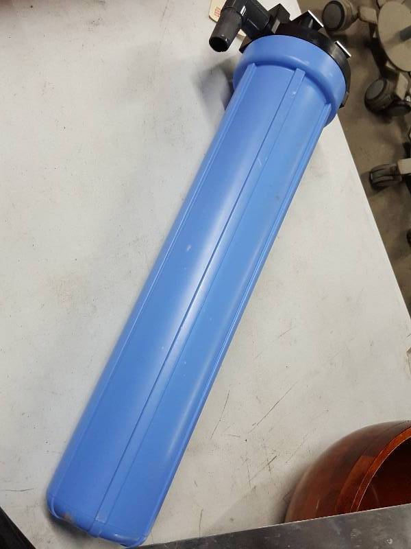 lot 2100 image: Big 24 tall water filter used in special applications and serviceable canister.