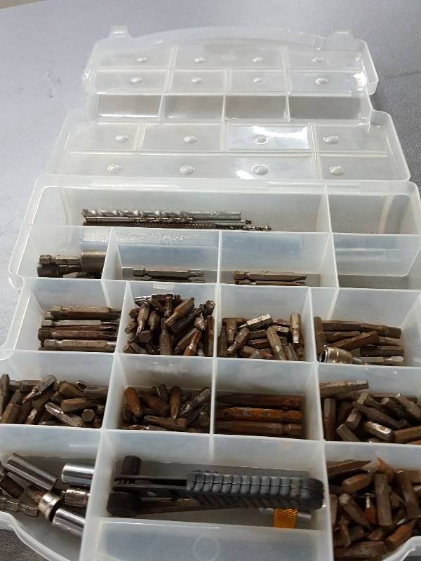 lot 2111 image: Total 14 drive hex tool bit set (full box) with lots of wrench adapters and different driver blades