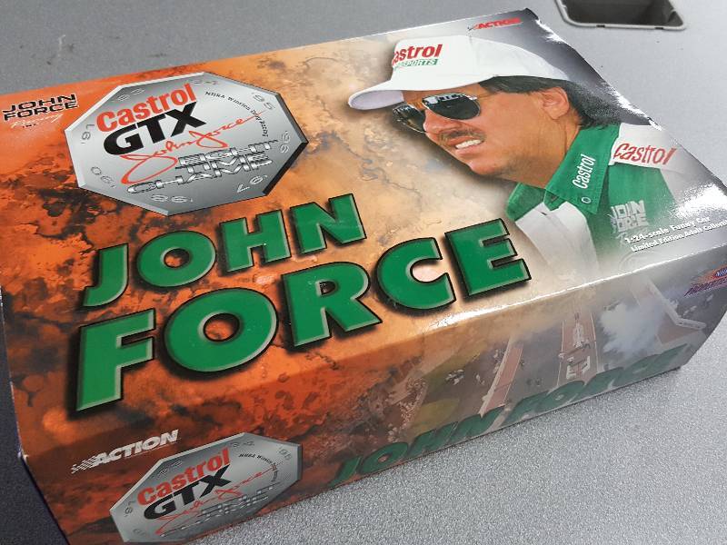 lot 2121 image: New In The Box 1999 Limited Edition 124th scale John Force funny car
