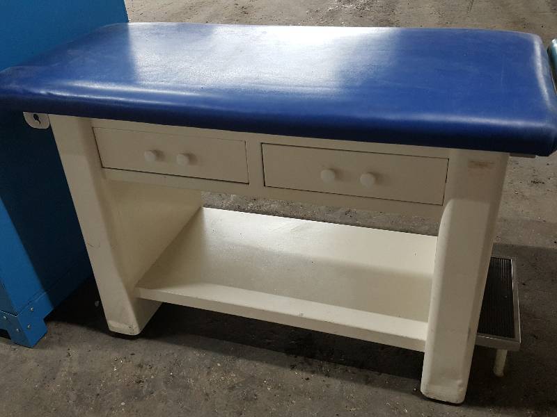 lot 2169 image: Blue vinyl padded top doctors examination or what ever you feel like doing 54 X 24 X 33 tall long table