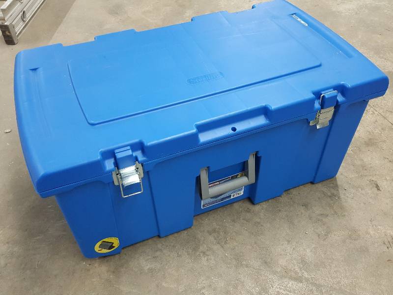 lot 2183 image: Sterilite Blue Tote on wheels.  Hinged and latchable top. 31 X 18 X 14 deep