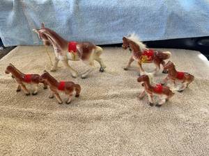 lot 5304 image: lot of vintage horses