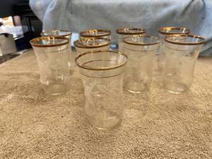lot 5346 image: 9 vintage juice glasses