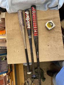 lot 5360 image: 3 ball bats