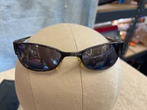 lot 5415 image: metal frame Oakley sun glass