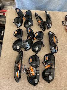 lot 5421 image: lot of sunglasses